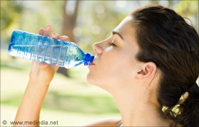 skin water clear drinking glowing helps hydrated tips fairer beauty help drink keeps plenty daily toxins plump flush