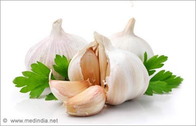 Home Remedies for High blood Pressure: Garlic