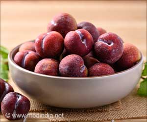 Monsoon Season: 5 Reasons to Eat More Plums