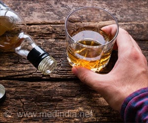 Alcohol Intake Quickens Stiffening of Arteries, Increases Heart Disease Risk