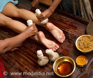 Benefits of Foot Massage: Better Sleep to Pain Relief