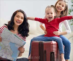 Bon Voyage: Holiday Travel Tips to Stay Hale and Healthy This Christmas
