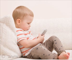 Increased Handheld Screen Time Could Delay Speech In Infants